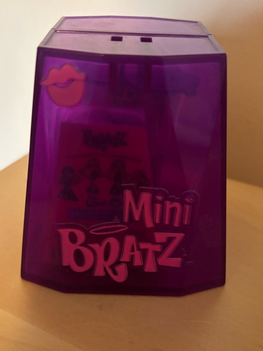 Mini Bratz Purple Storage Pod and Dolls